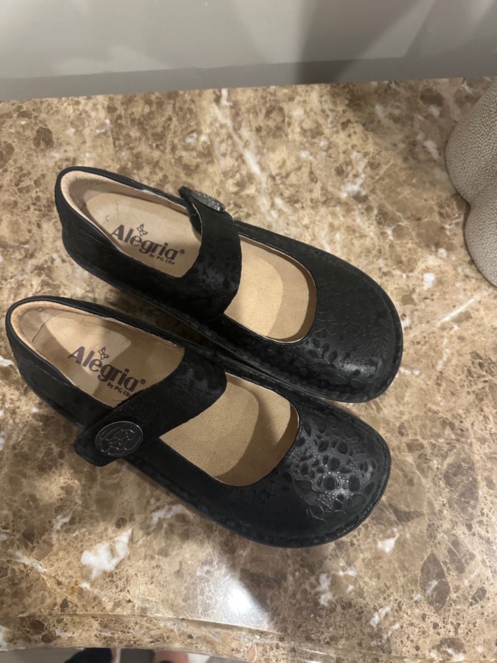 Alegria Women’s Black Textured Mary Jane Shoes